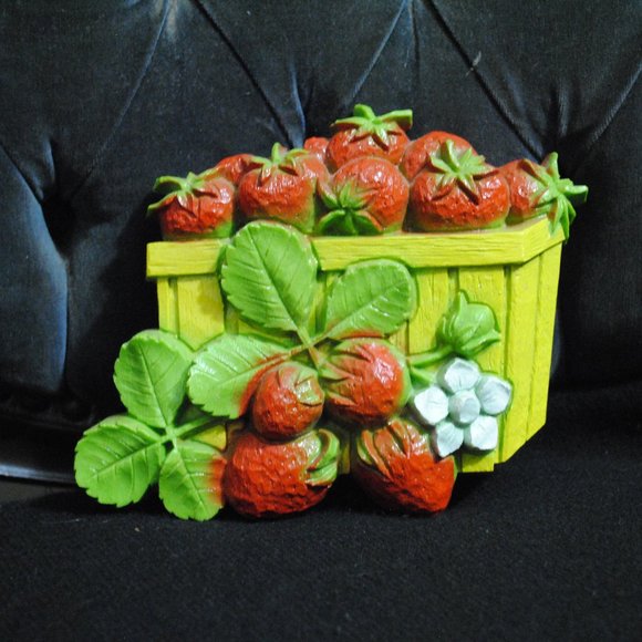 Wall Decor Vintage 1976 Dart Industries Molded Plastic Strawberry